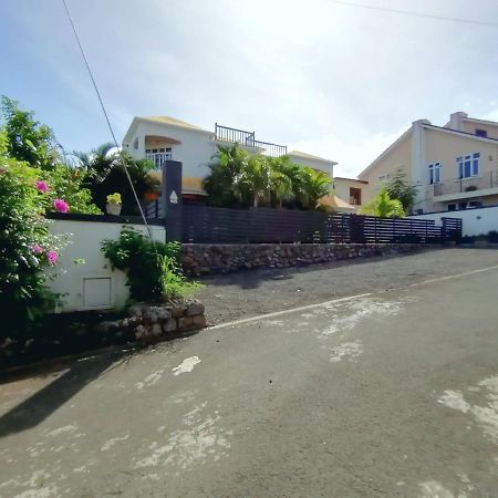Tulsi Apartment & Studio Ла-Голет Экстерьер фото